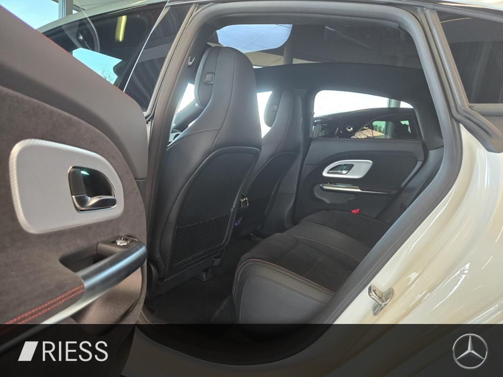 Mercedes-Benz CLA 350 2025