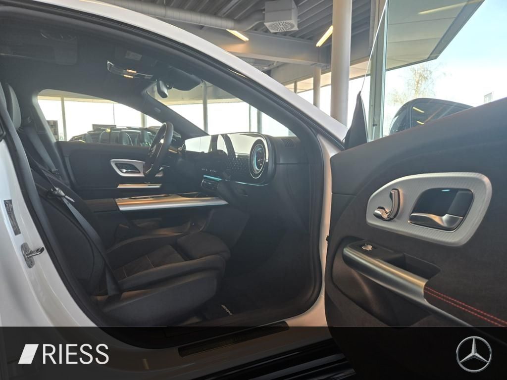 Mercedes-Benz CLA 350 2025