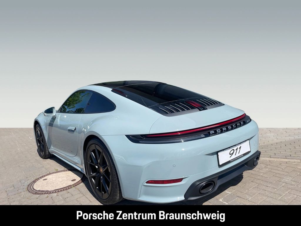 Porsche 992 2025