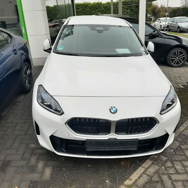 BMW 120 2024