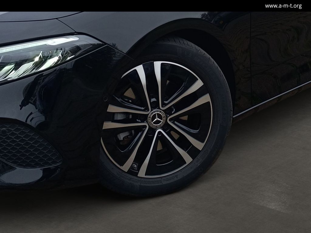 Mercedes-Benz A 200 2024