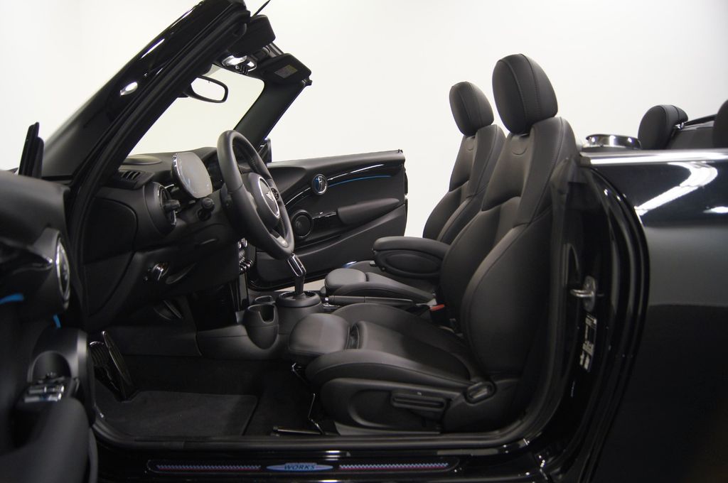 MINI Cooper Cabrio 2022