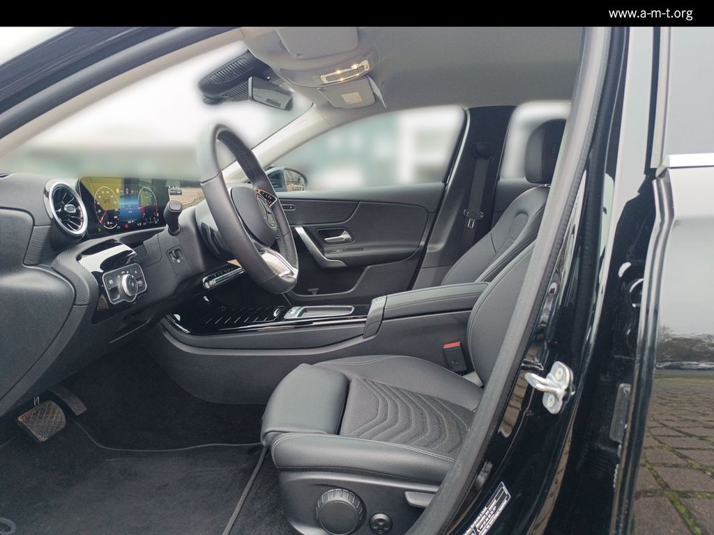 Mercedes-Benz A 200 2024