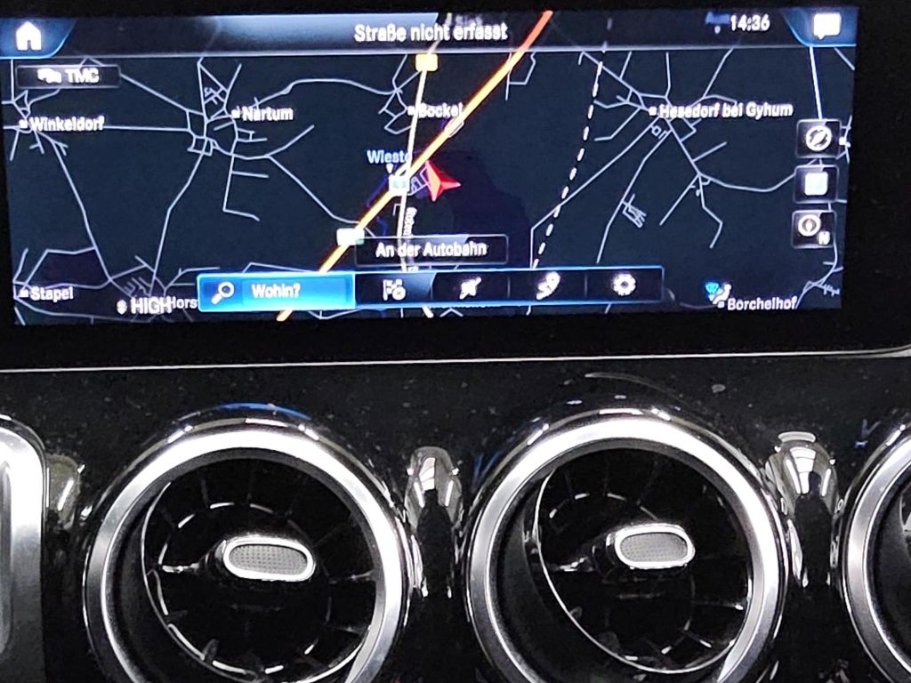 Mercedes-Benz GLB 180 2023