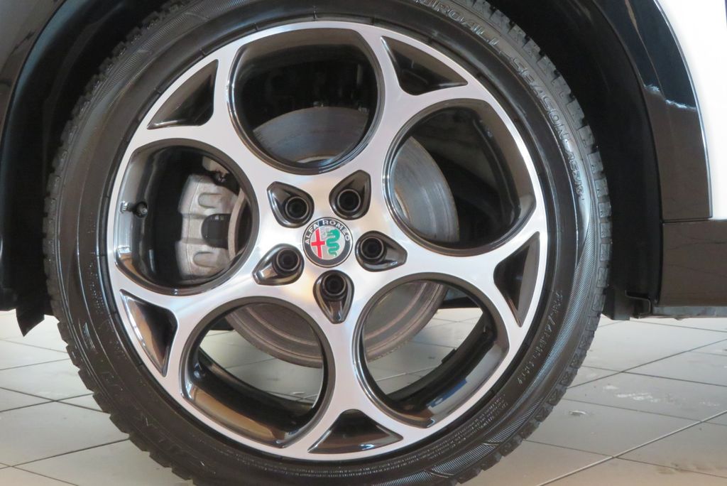 Alfa Romeo Tonale 2023