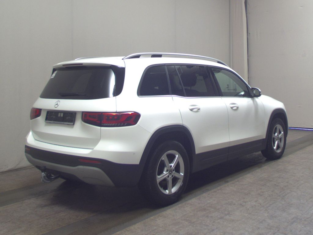 Mercedes-Benz GLB 180 2023