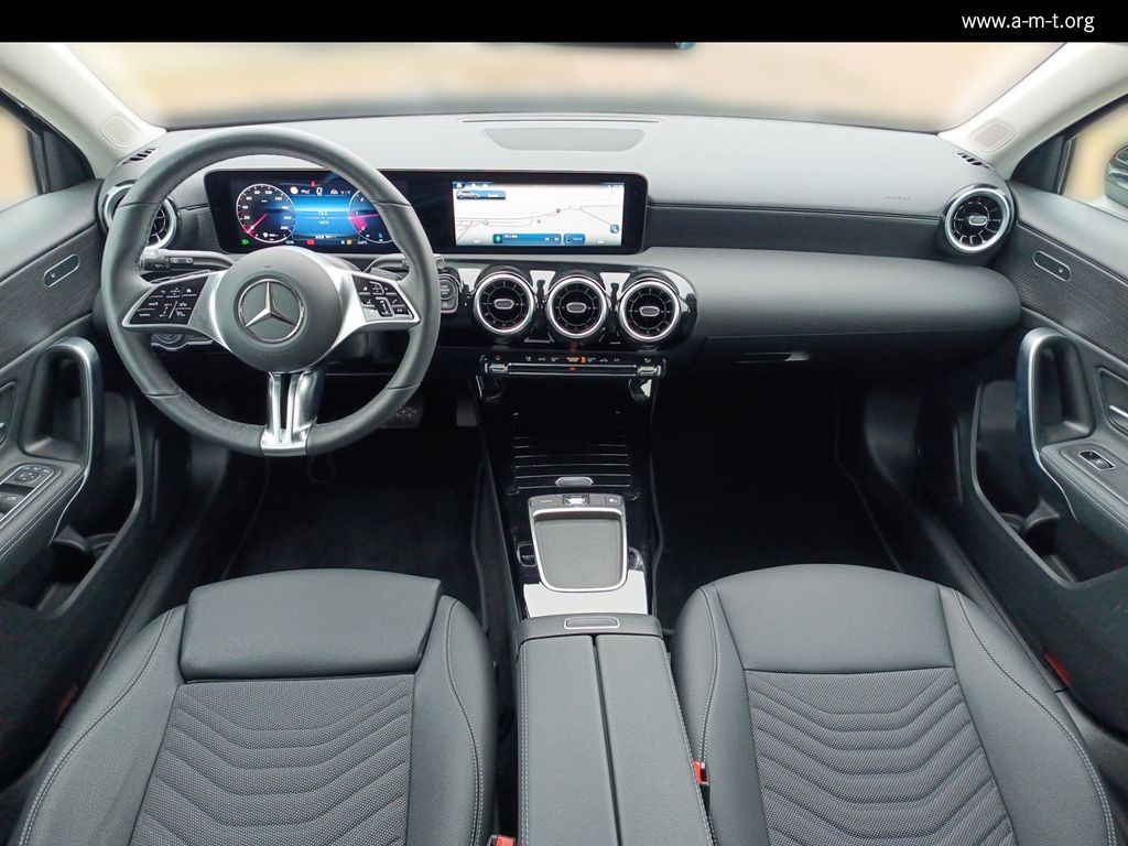 Mercedes-Benz A 200 2024