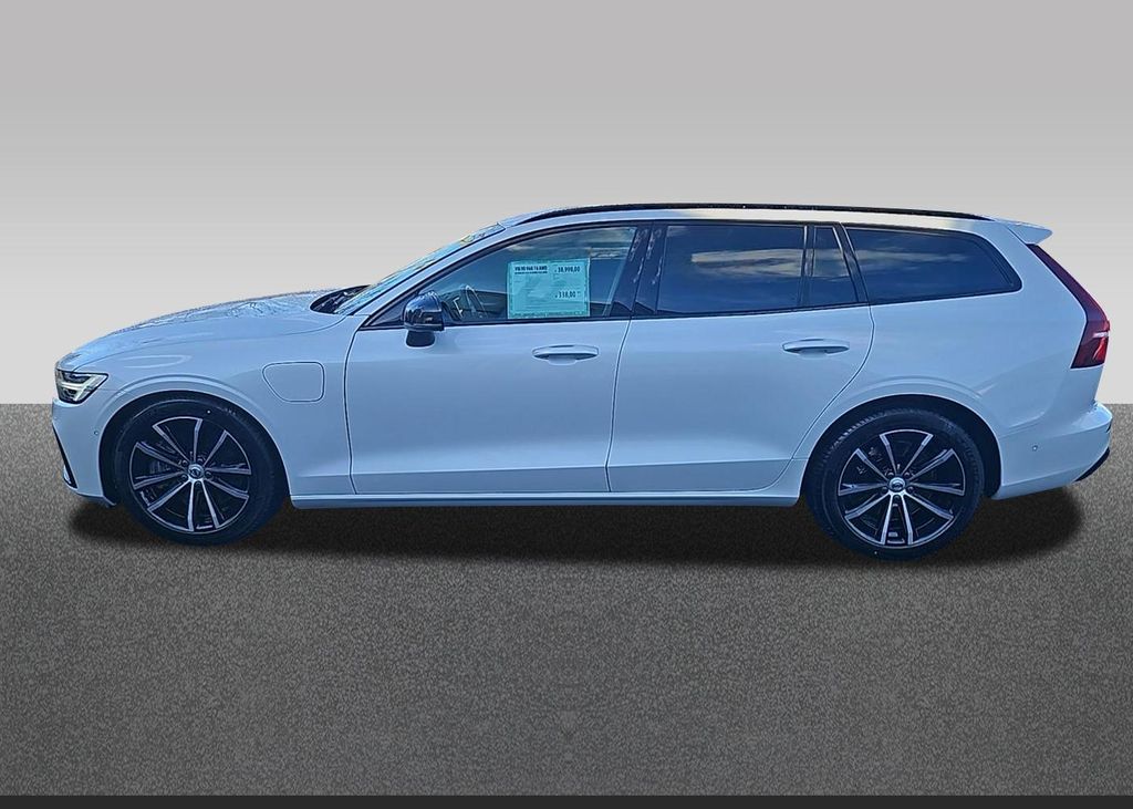 Volvo V60 2025