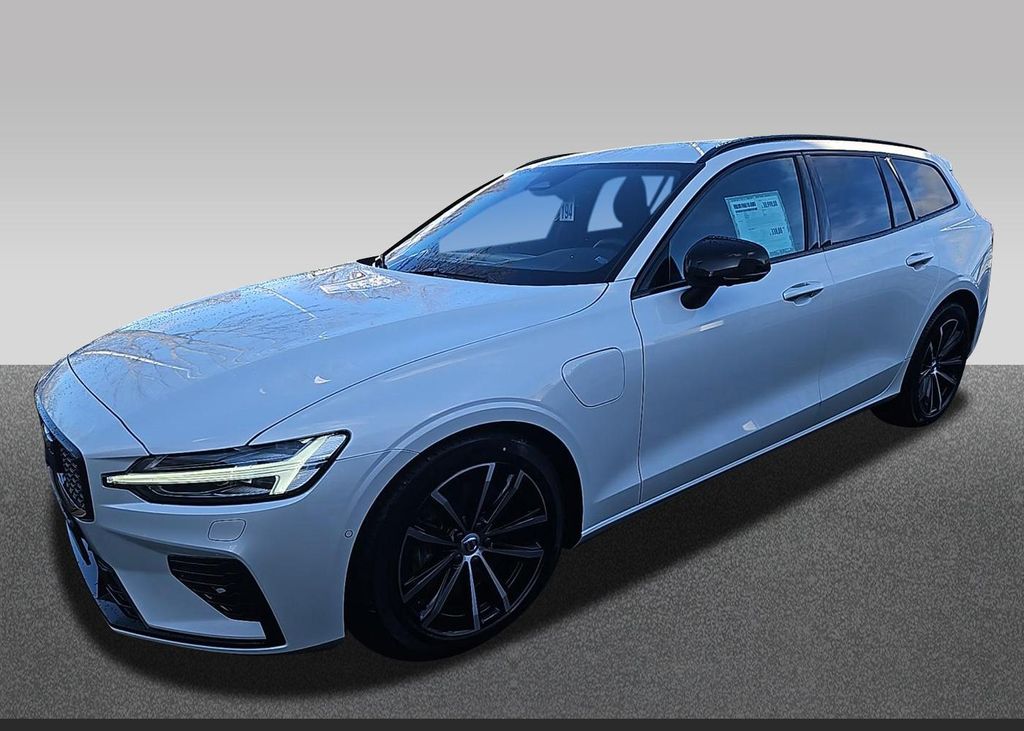 Volvo V60 2025