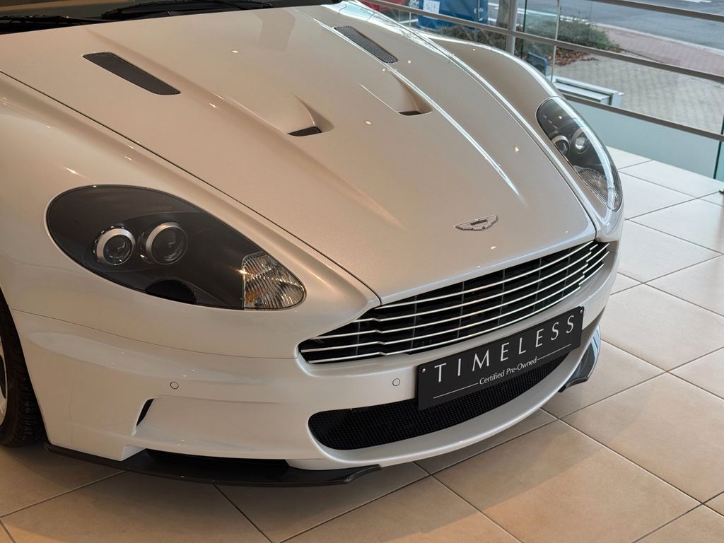 Aston Martin DBS 2011