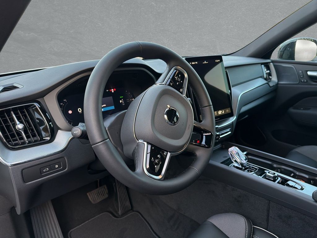 Volvo XC60 2025