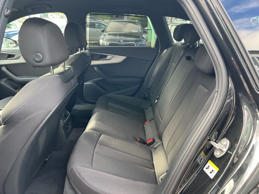 Audi A4 2024