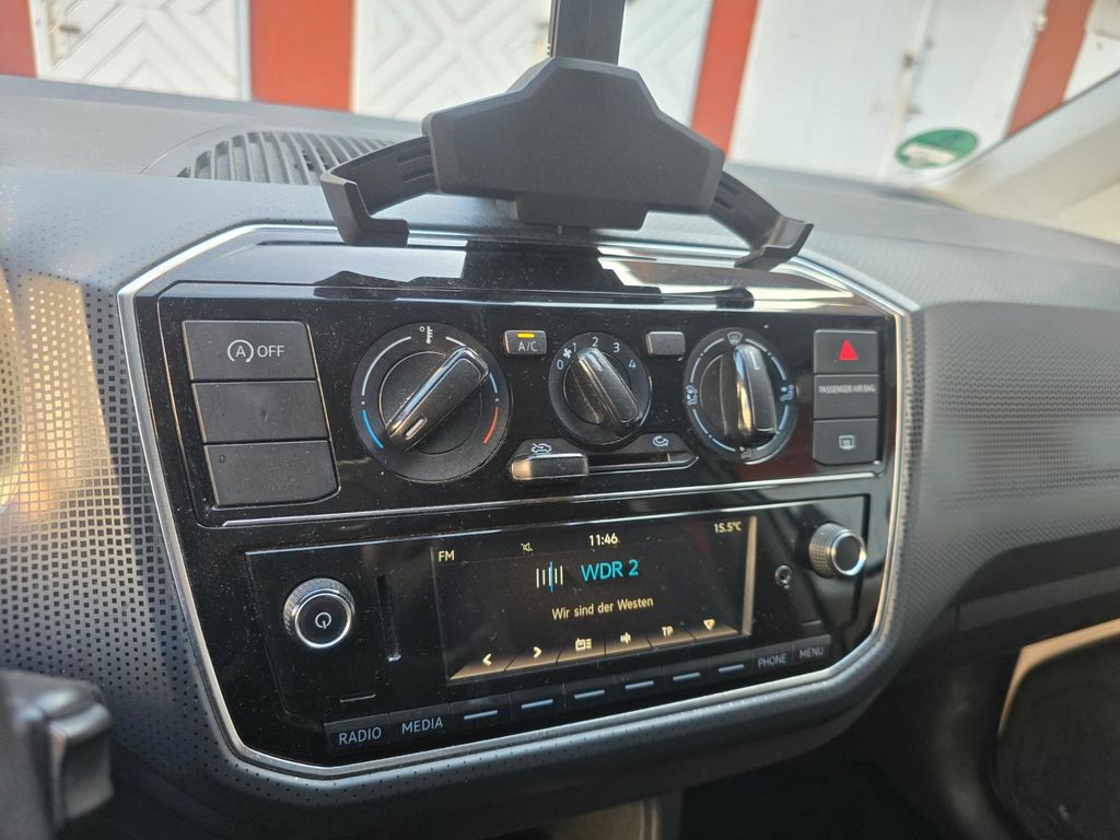 Volkswagen up! 2018