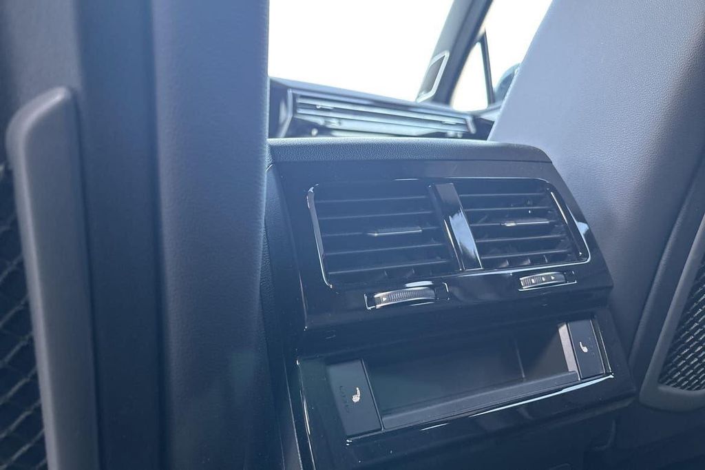 Volkswagen Touareg 2025