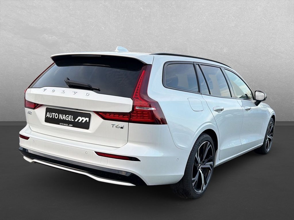 Volvo V60 2025