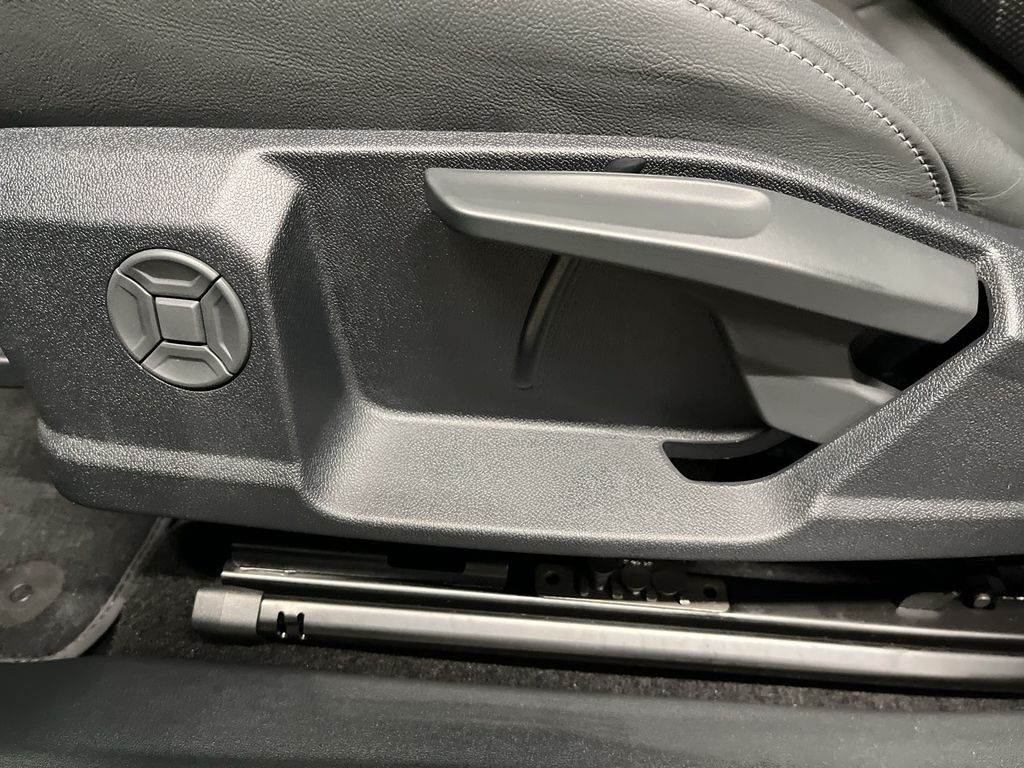 Audi Q4 e-tron 2025