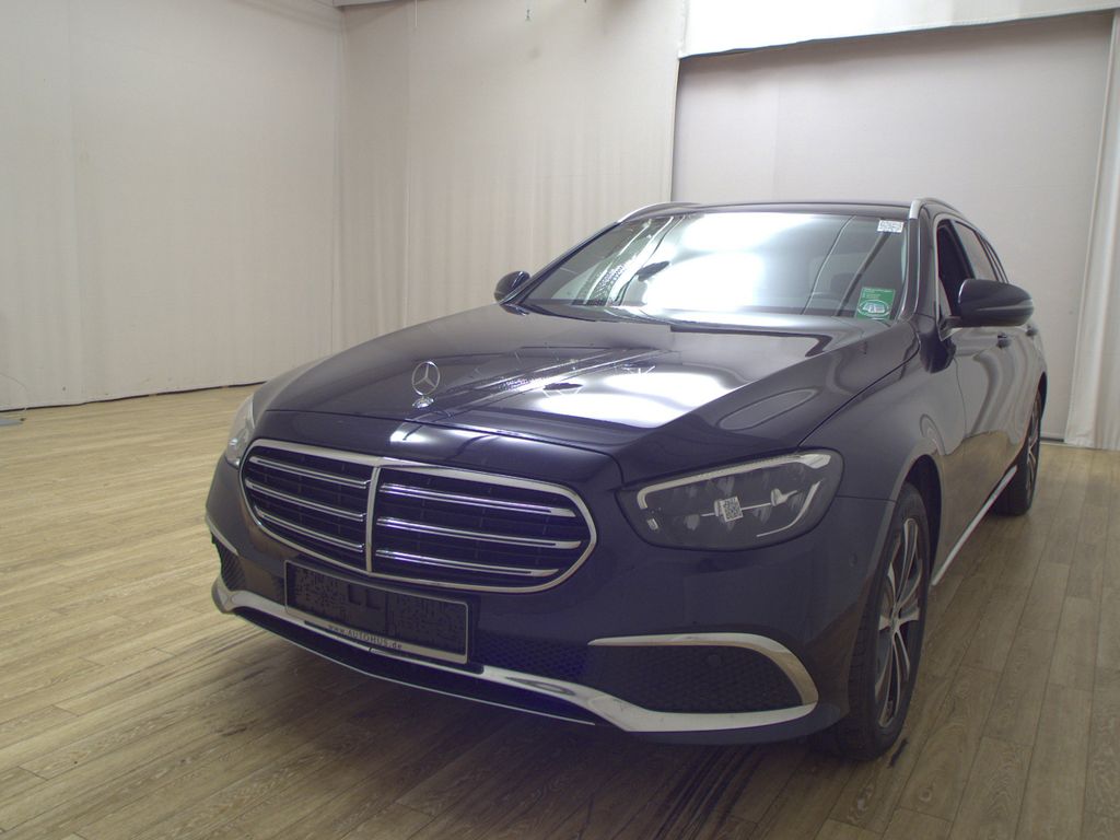 Mercedes-Benz E 220 2022