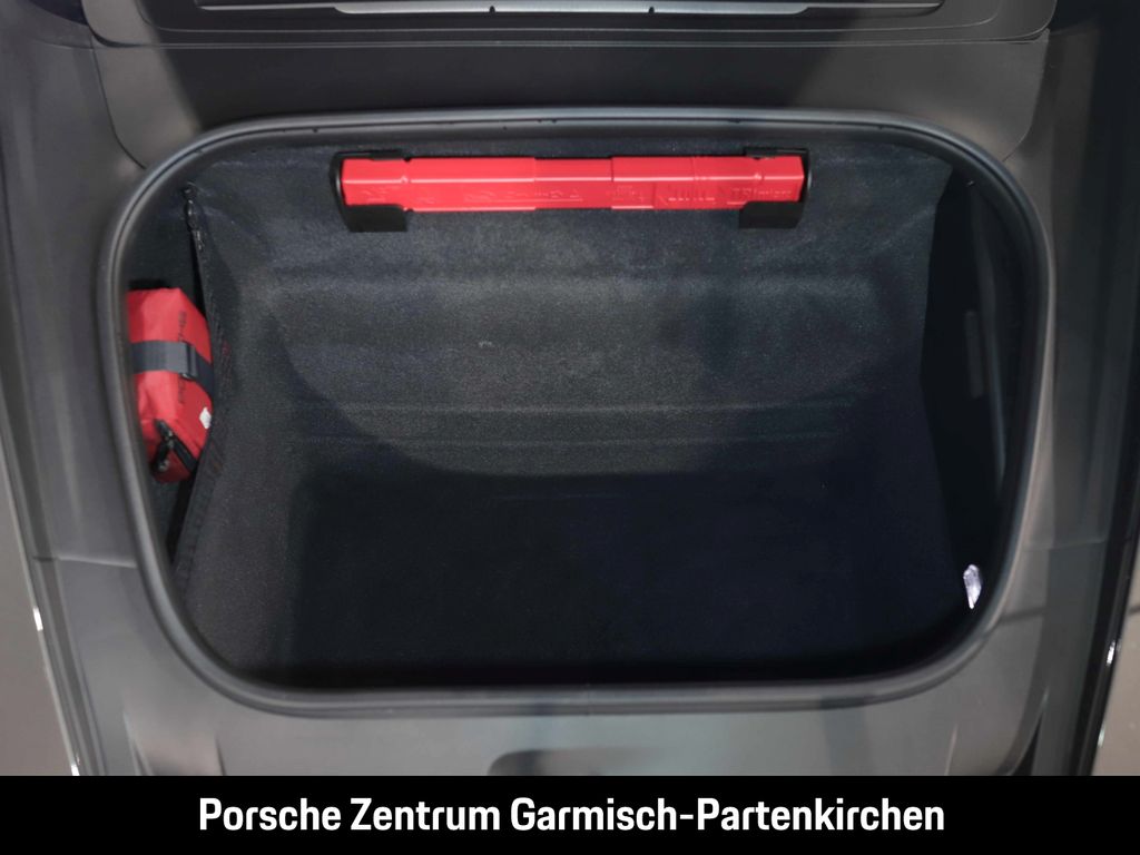 Porsche 992 2024