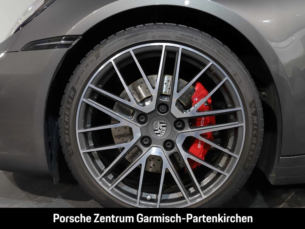 Porsche 992 2024