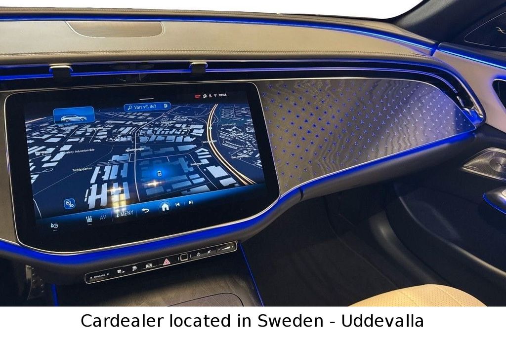 Mercedes-Benz E 300 2025