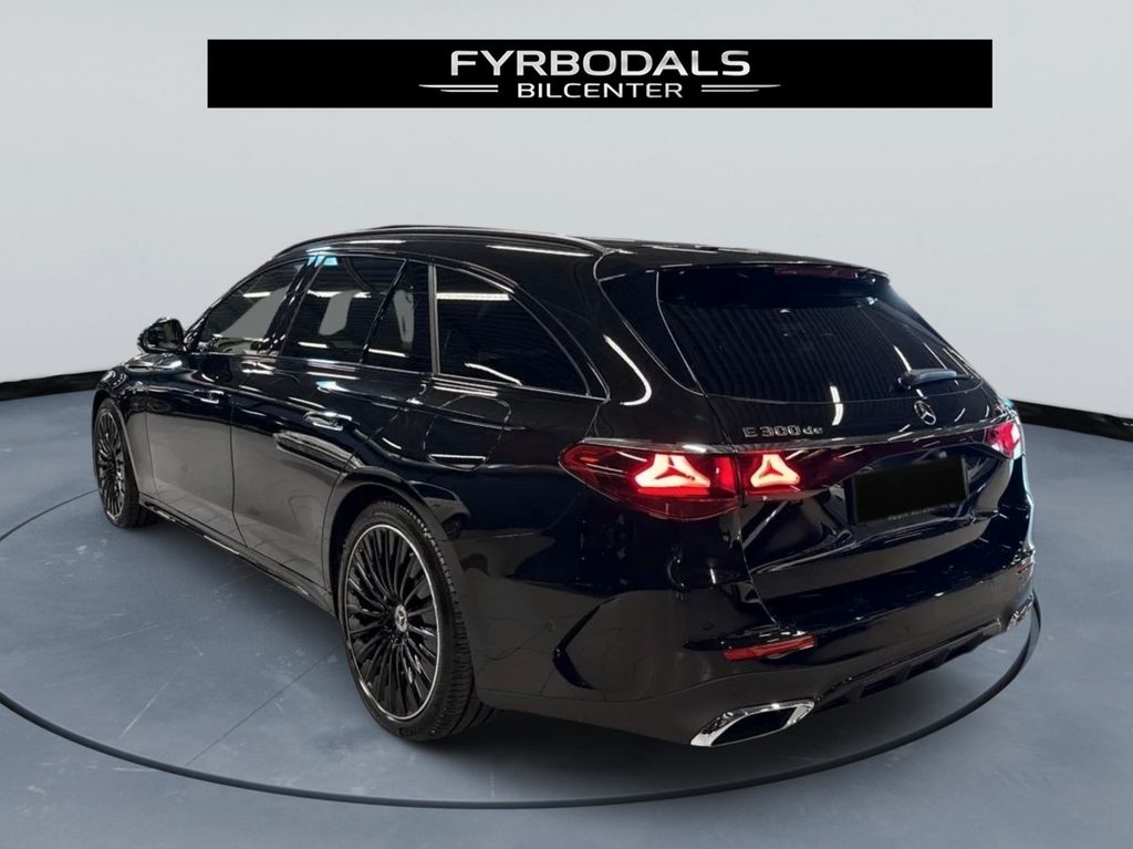 Mercedes-Benz E 300 2025