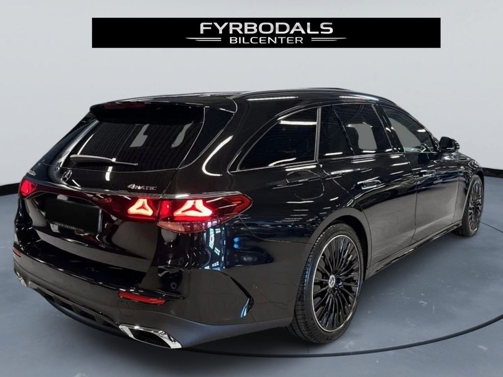 Mercedes-Benz E 300 2025