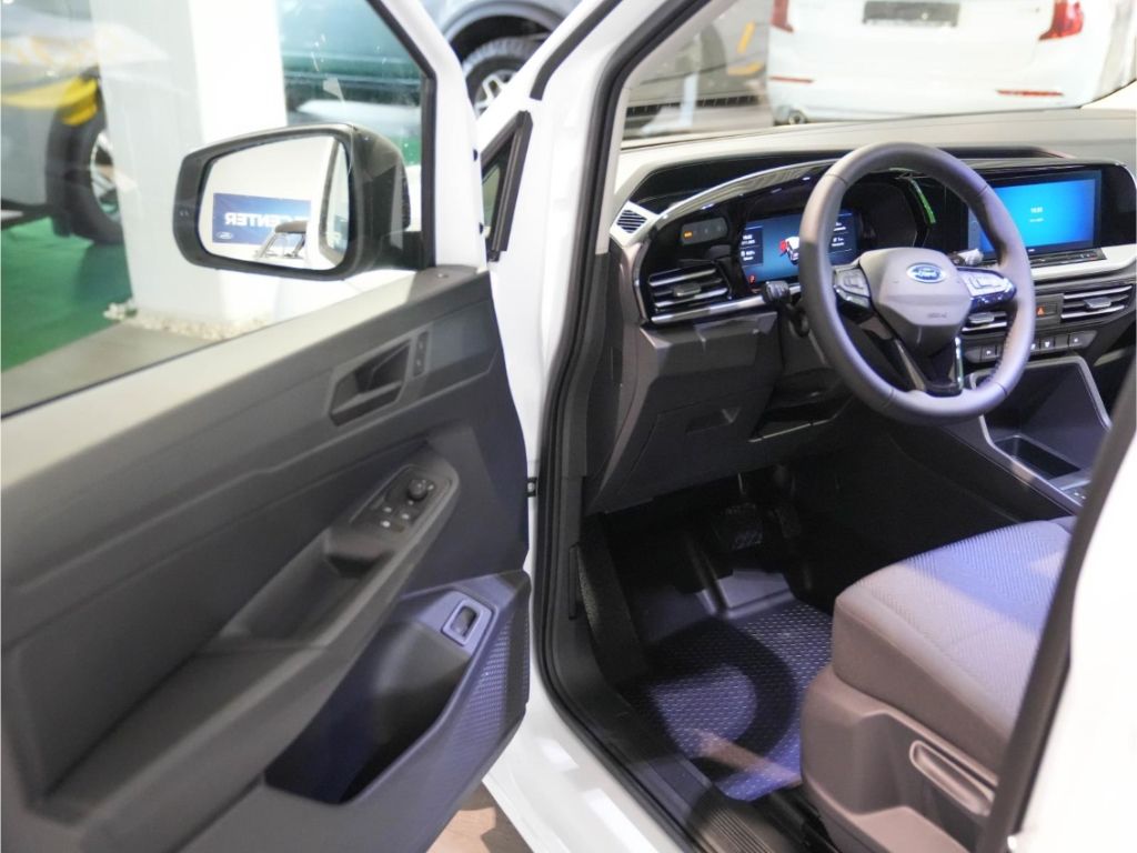 Ford Transit Connect 2025