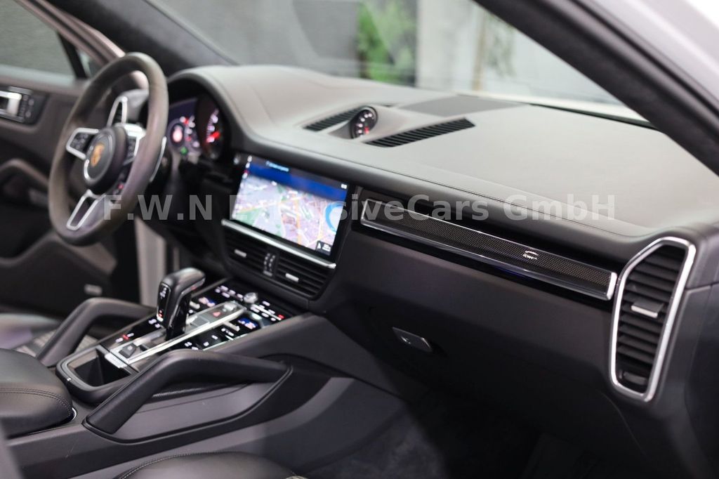 Porsche Cayenne 2020