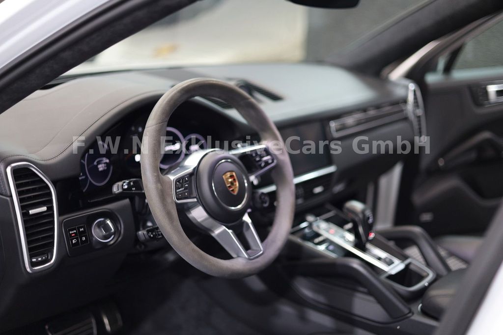 Porsche Cayenne 2020