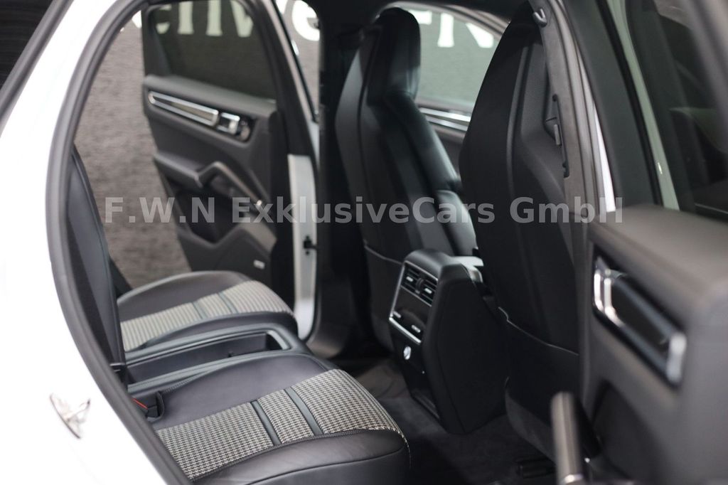 Porsche Cayenne 2020