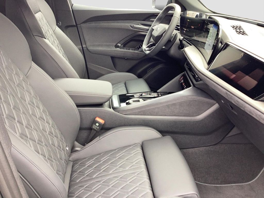Audi SQ5 2025