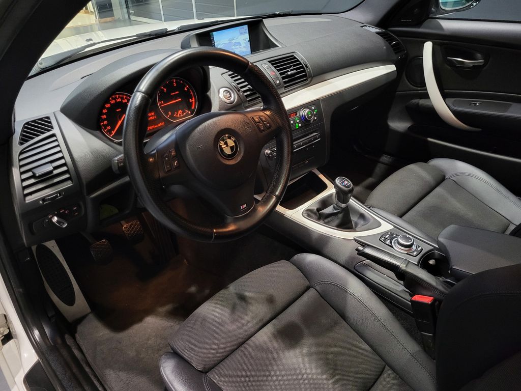 BMW 120 2011