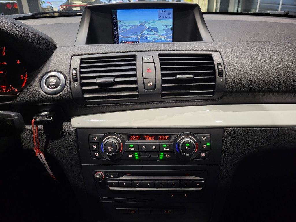 BMW 120 2011