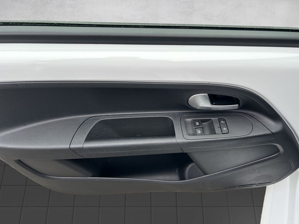 Volkswagen up! 2021