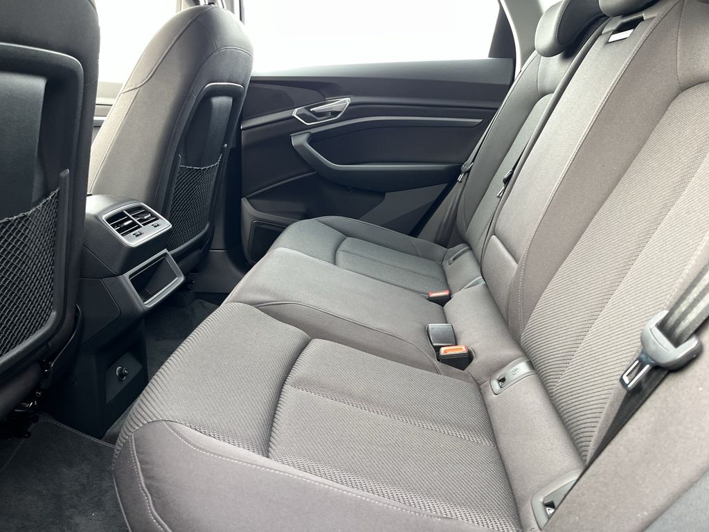 Audi e-tron 2022