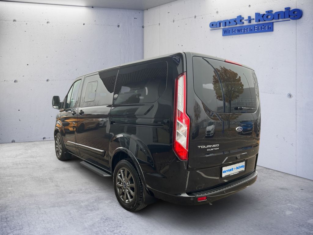 Ford Tourneo Custom 2023