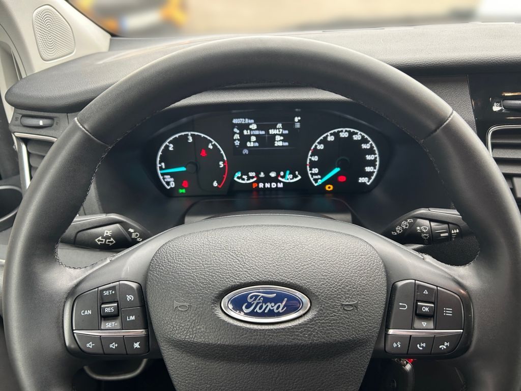 Ford Tourneo Custom 2023
