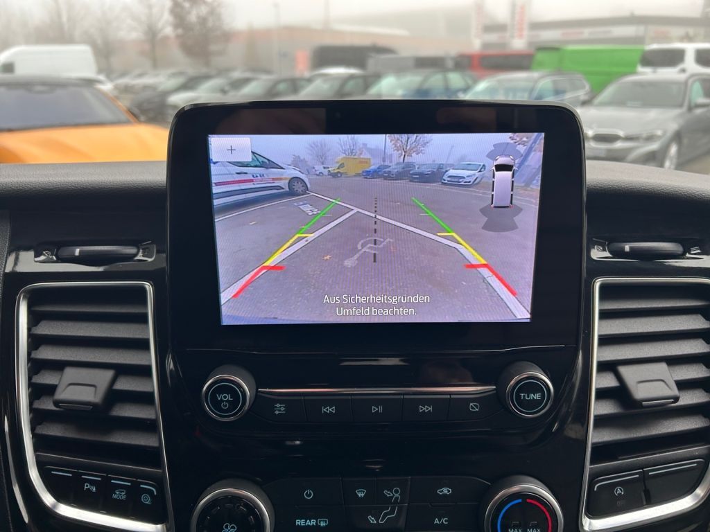 Ford Tourneo Custom 2023