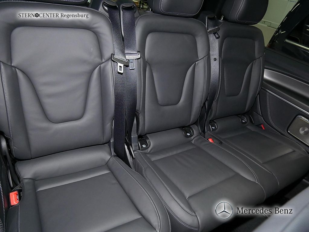 Mercedes-Benz 2025
