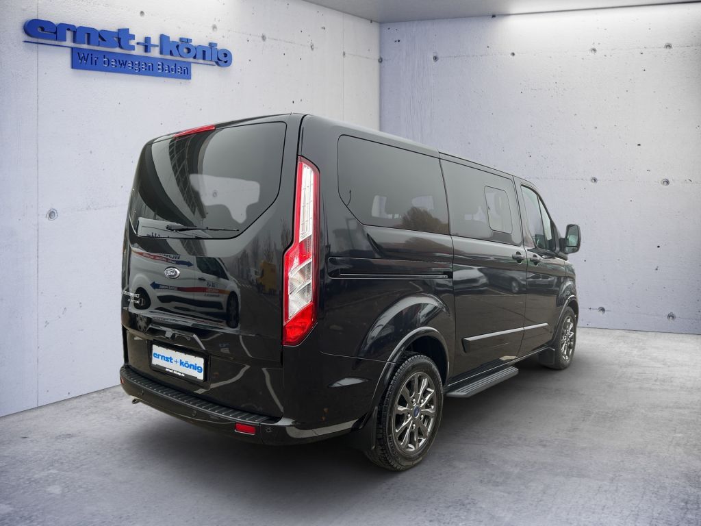 Ford Tourneo Custom 2023