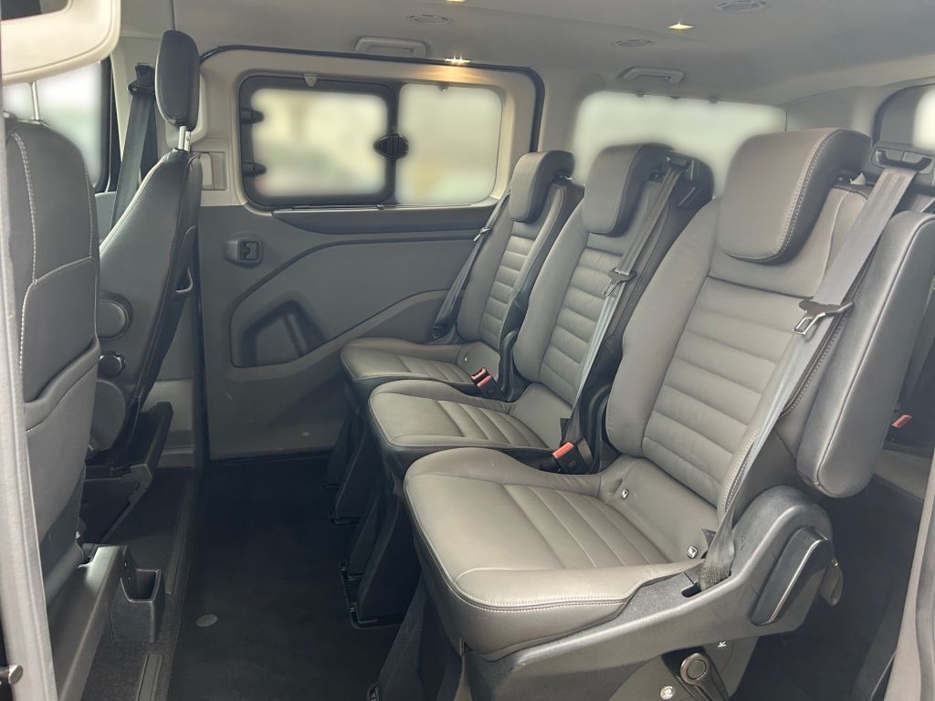Ford Tourneo Custom 2023