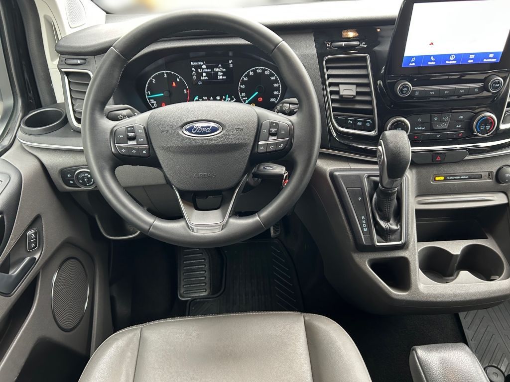 Ford Tourneo Custom 2023