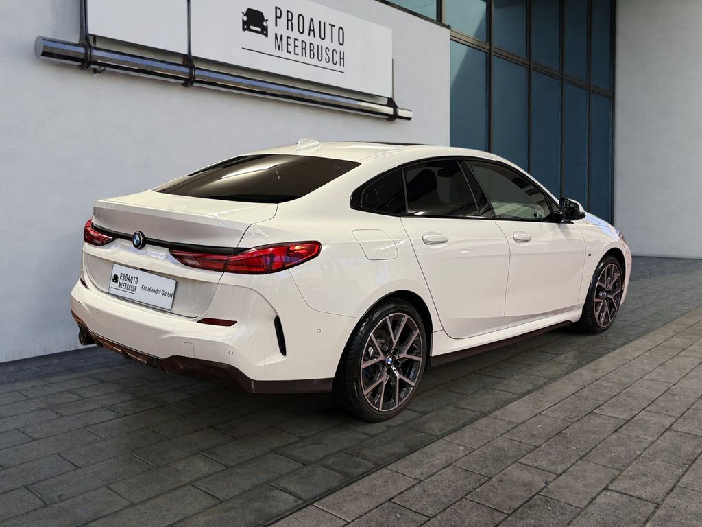 BMW 218 Gran Coupé 2024