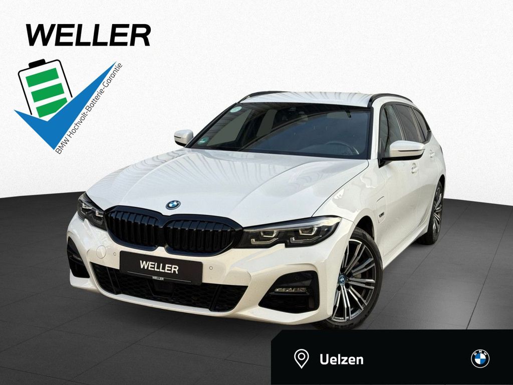 BMW 330 2022