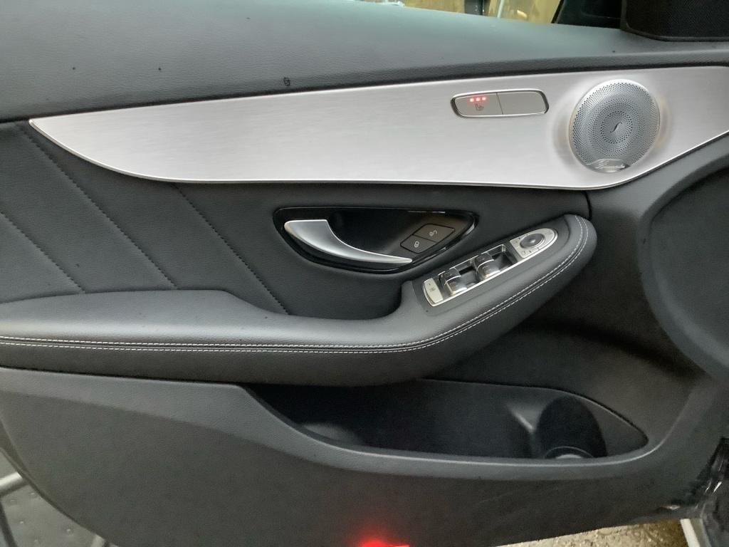 Mercedes-Benz C 300 2020