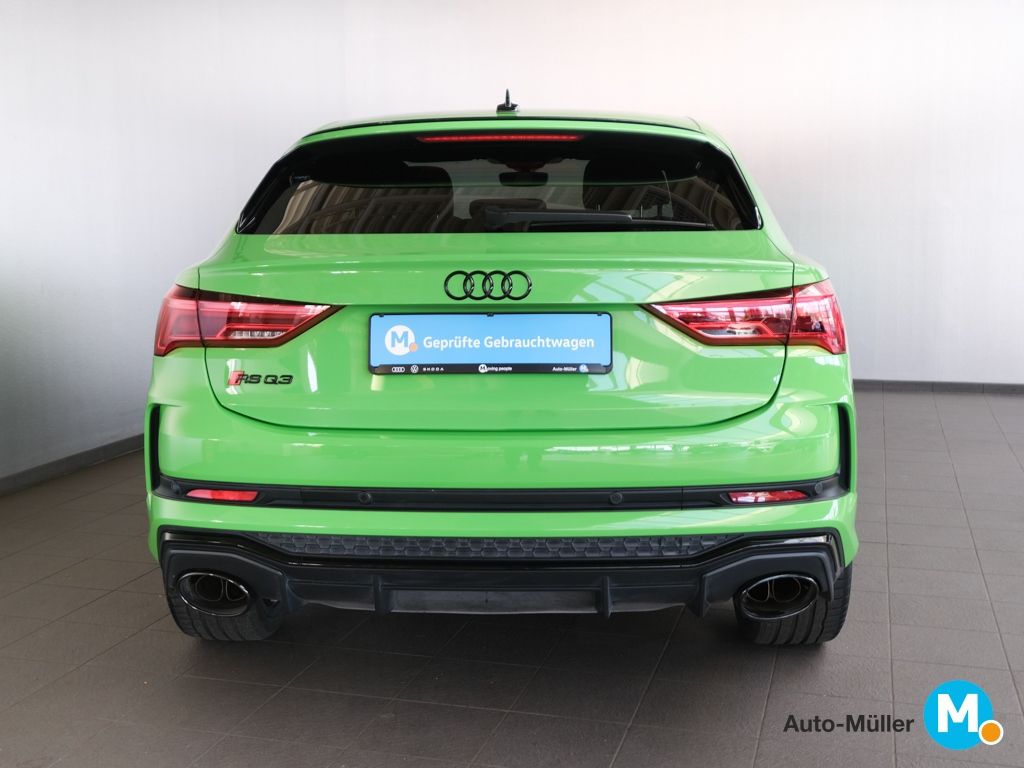 Audi RSQ3 2021