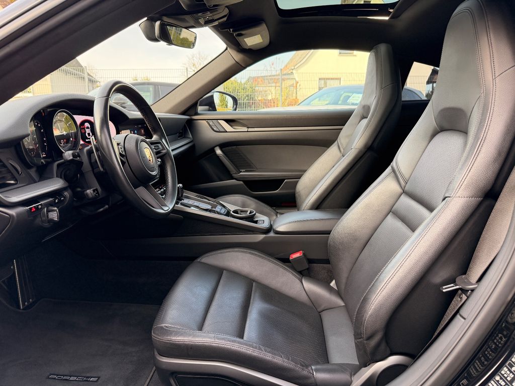 Porsche 992 2021