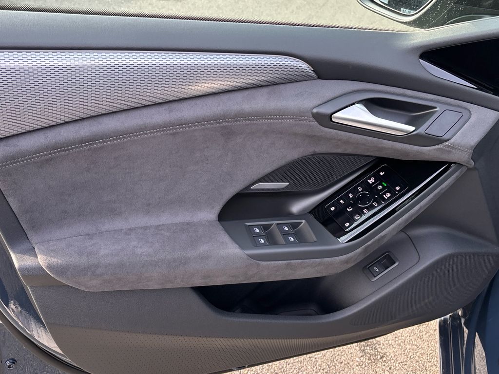 Audi A6 e-tron 2025