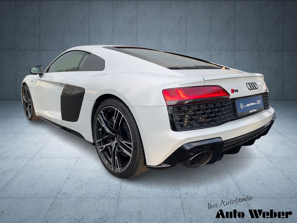 Audi R8 2024