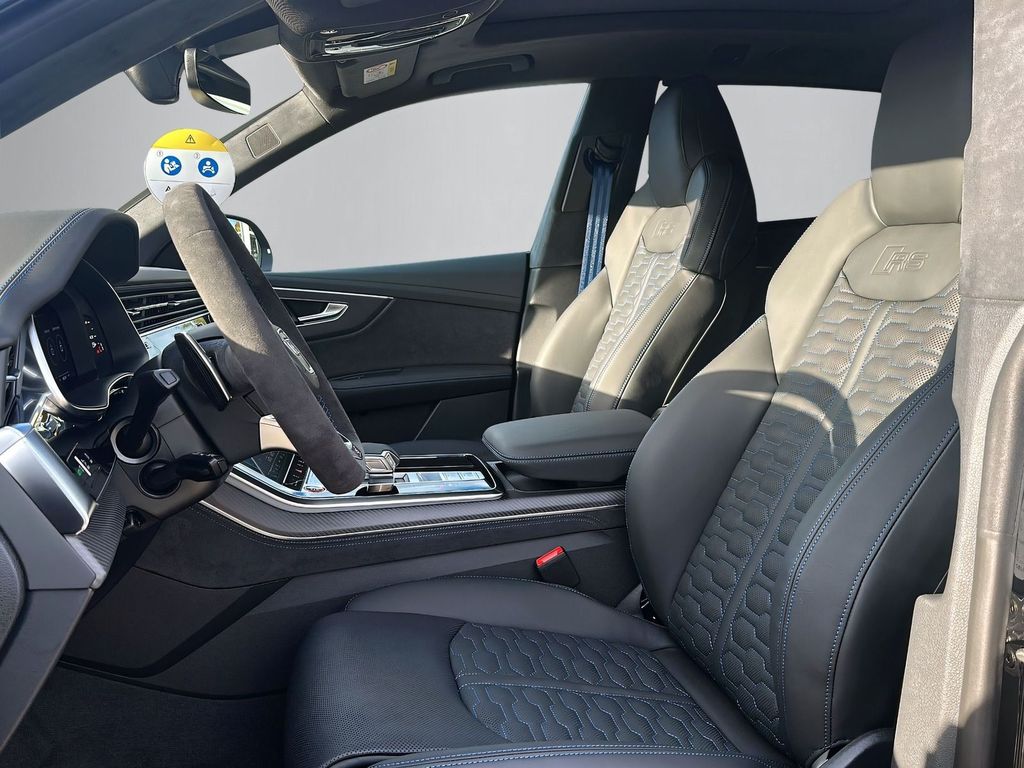 Audi RSQ8 2025